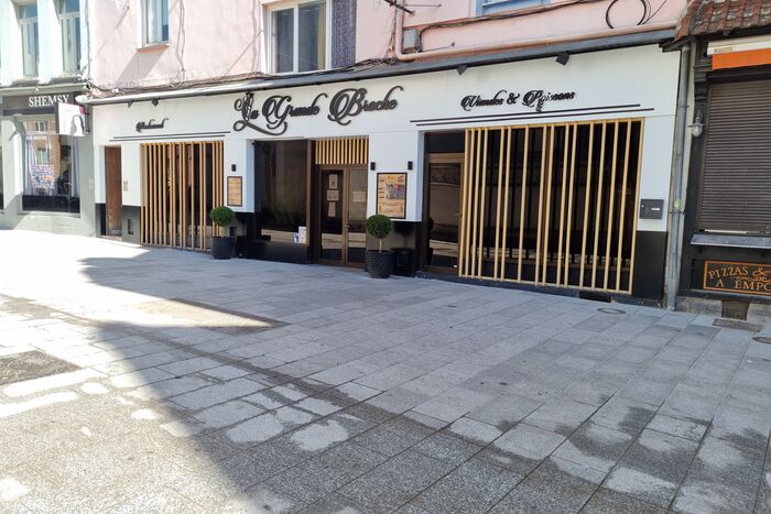 Façade du restaurant La Grande Broche à Lens